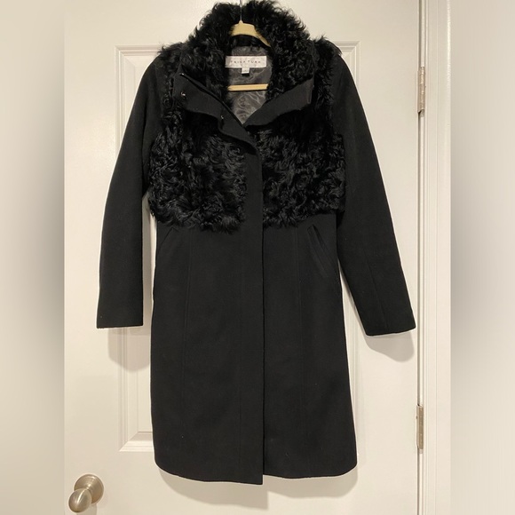NEW LOW PRICE Trina Turk black wool coat with curly lamb fur - Picture 1 of 4